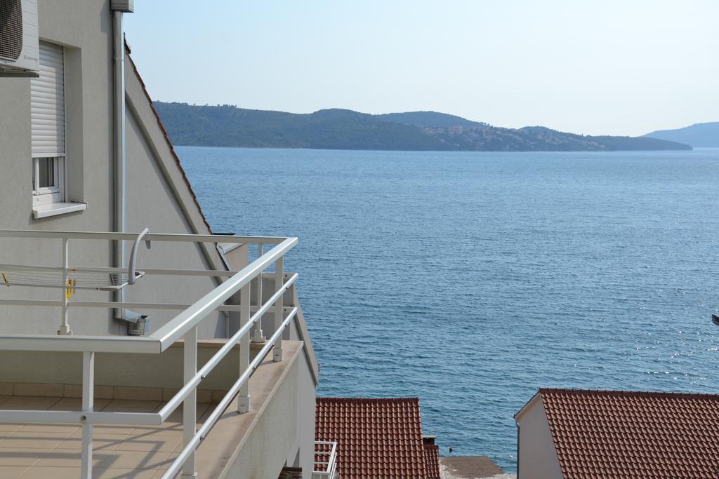 Apartment Gabi Trogir Quarto foto